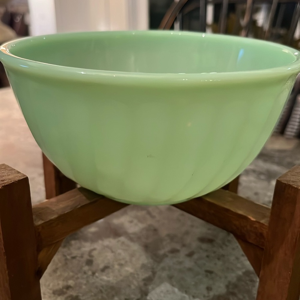 1950’s Fire King Jadeite green swirl mixing bowl